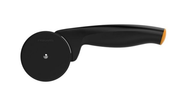 Fiskars kráječ pizzy Functional Form 1019533